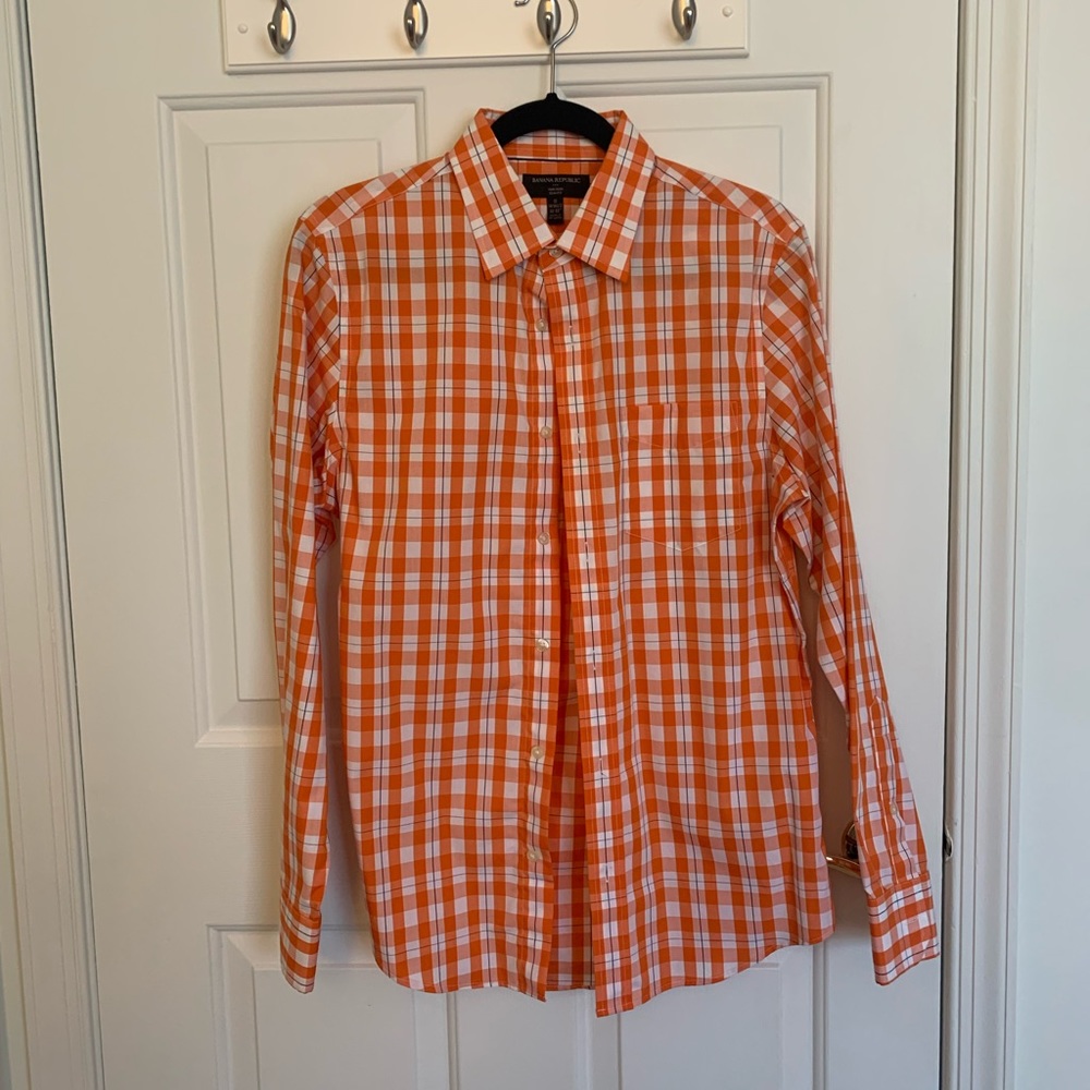 Banana Republic Factory Men’s Button-Down Shirt